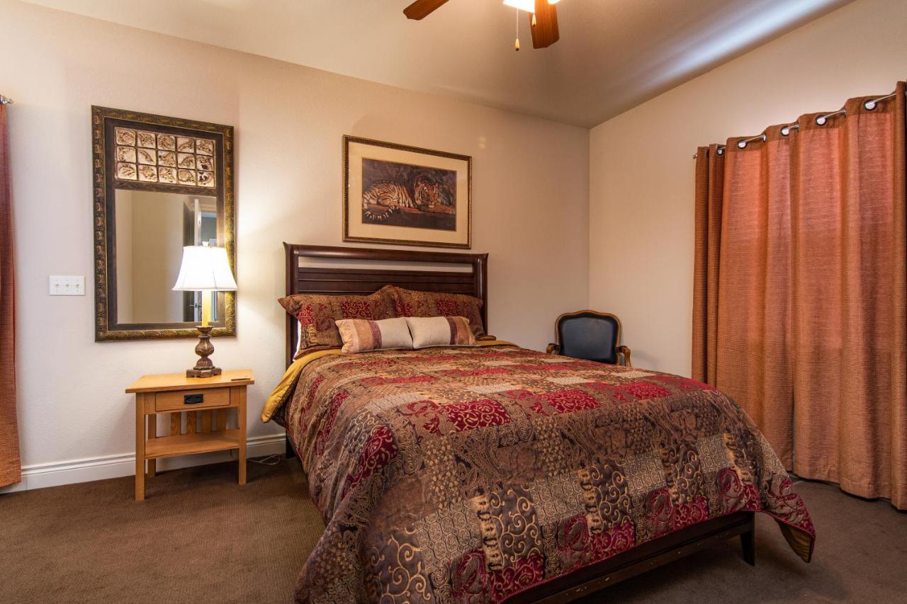 Two Bedroom Villa In The Heart Of Branson! Exterior foto
